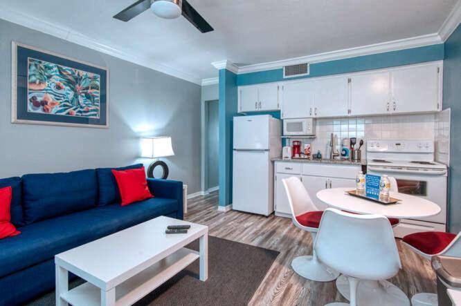 Sunset Beach Suites St. Pete Beach Exterior foto